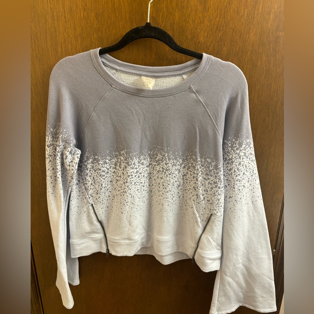 CALIA by Carrie Underwood Blueish Gray and White Speckled Sweatshirt